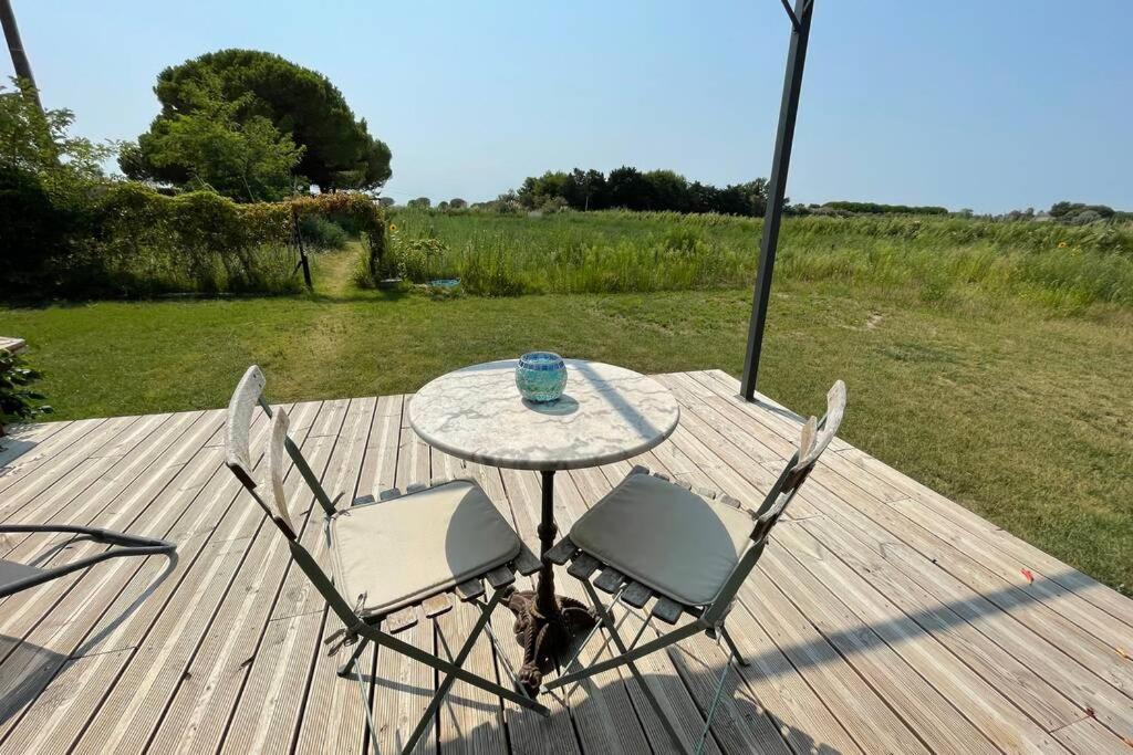 Myinsolite - Tiny-House, Jacuzzi, Brasero, Piscine Aigues-Mortes Exterior foto